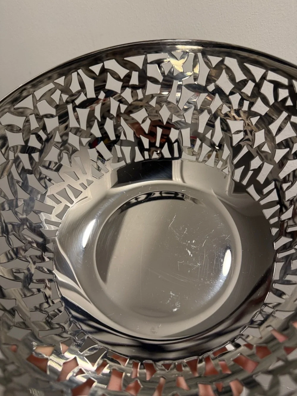 Alessi Stainless Steel Decorative Metal Bowl - Home Art ALESSI Cactus Fruit Bowl - Picture 6 of 8